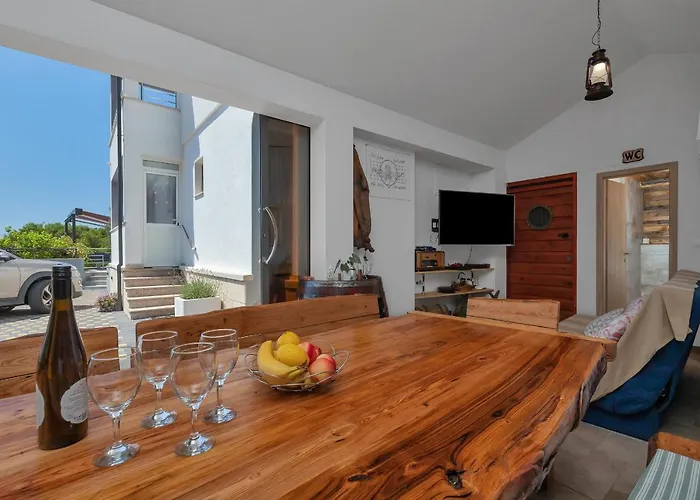 Levanda Βίλα Μακάρσκα